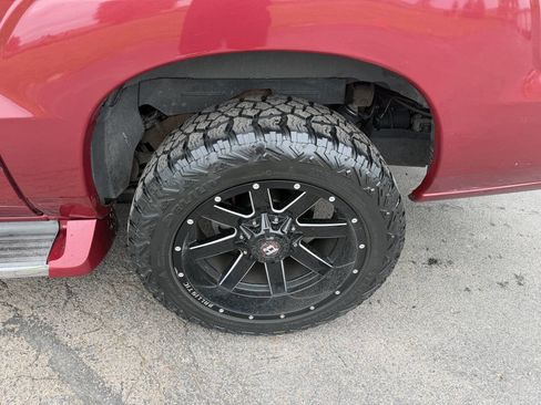 Used 2004 Cadillac Escalade EXT AWD/4WD image 4