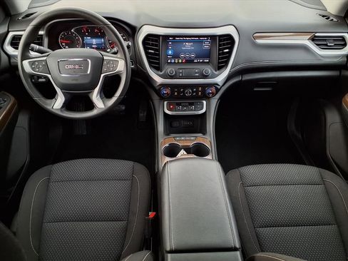 Certified 2023 GMC Acadia SLE image 4