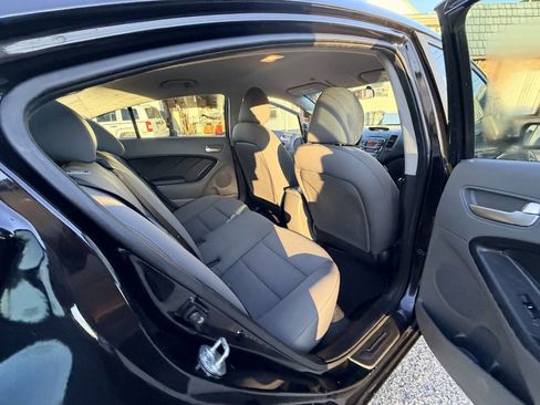 Used 2018 Kia Forte LX image 39