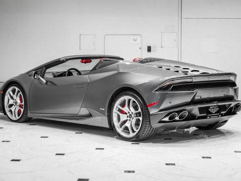 Used 2016 Lamborghini Huracan LP 610-4 image 7