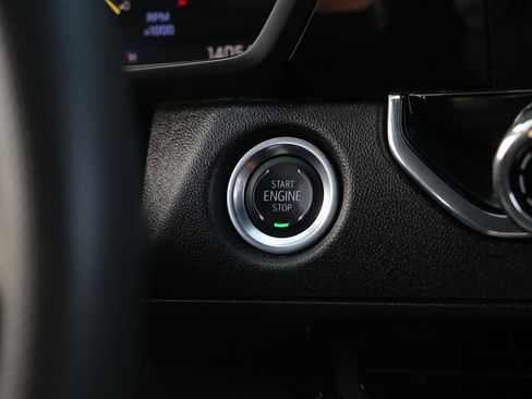 Used 2025 Chevrolet Colorado W/T w/ Advanced Trailering Package RWD image 25