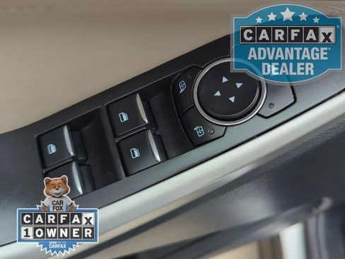 Used 2024 Ford Explorer XLT w/ Equipment Group 202A image 13