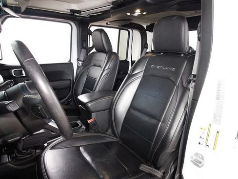 Used 2020 Jeep Gladiator Overland AWD/4WD image 18