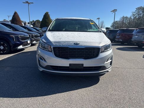 Used 2019 Kia Sedona EX w/ Paint Protection Package image 6