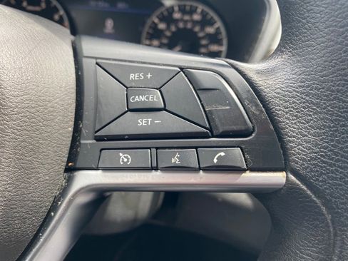 Used 2023 Nissan Altima 2.5 SV AWD/4WD image 9