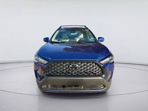 Used 2022 Toyota Corolla Cross LE w/ Moonroof Package FWD image 6