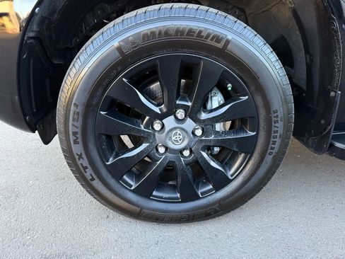 Used 2015 Toyota Sequoia Platinum image 43