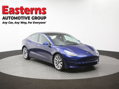 Used 2020 Tesla Model 3 Standard Range RWD image 44