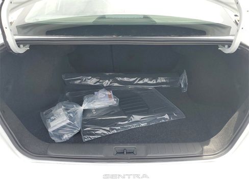 New 2025 Nissan Sentra SV image 3