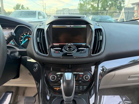 Used 2015 Ford Escape Titanium AWD/4WD image 20