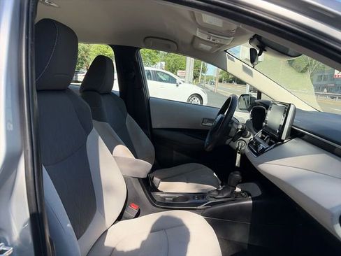 Used 2020 Toyota Corolla LE FWD image 25