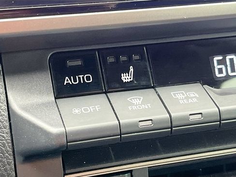 Used 2025 Toyota Camry XLE FWD image 19