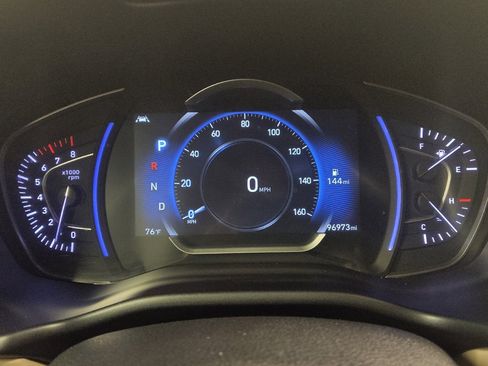 Used 2019 Hyundai Santa Fe FWD image 23