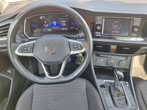 Used 2024 Volkswagen Jetta S image 20