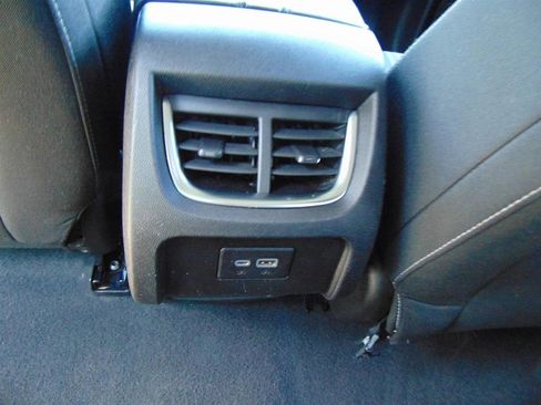 Used 2023 Chevrolet Blazer LT image 15