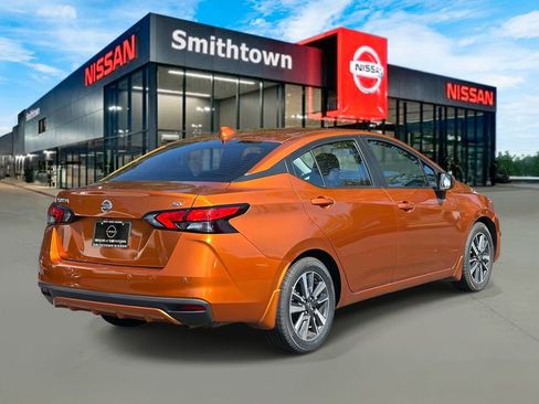 Certified 2022 Nissan Versa SV w/ Trunk Package image 7