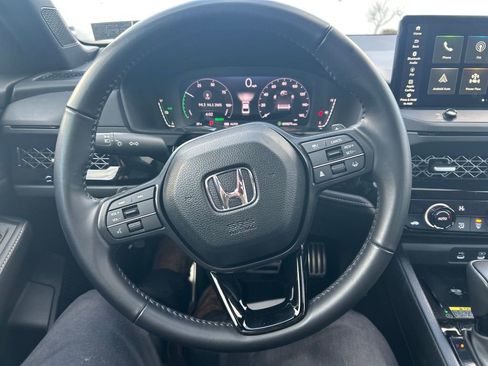 Used 2025 Honda Accord Sport image 14