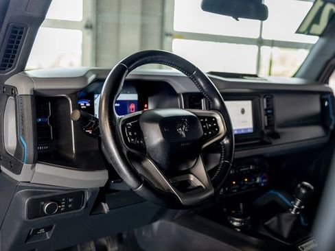 Used 2021 Ford Bronco Black Diamond image 14