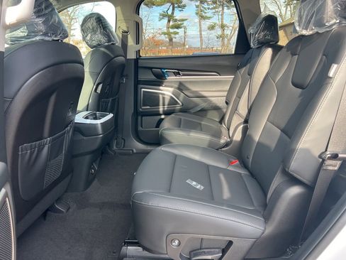 New 2025 Kia Telluride S image 13