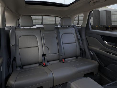 New 2026 Lincoln Corsair Premiere image 46