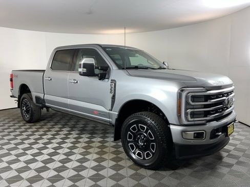 Used 2024 Ford F350 Platinum w/ FX4 Off-Road Package image 3