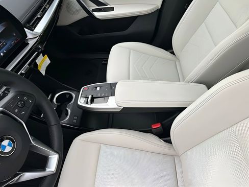 New 2026 BMW X1 xDrive28i w/ Technology Package AWD/4WD image 19