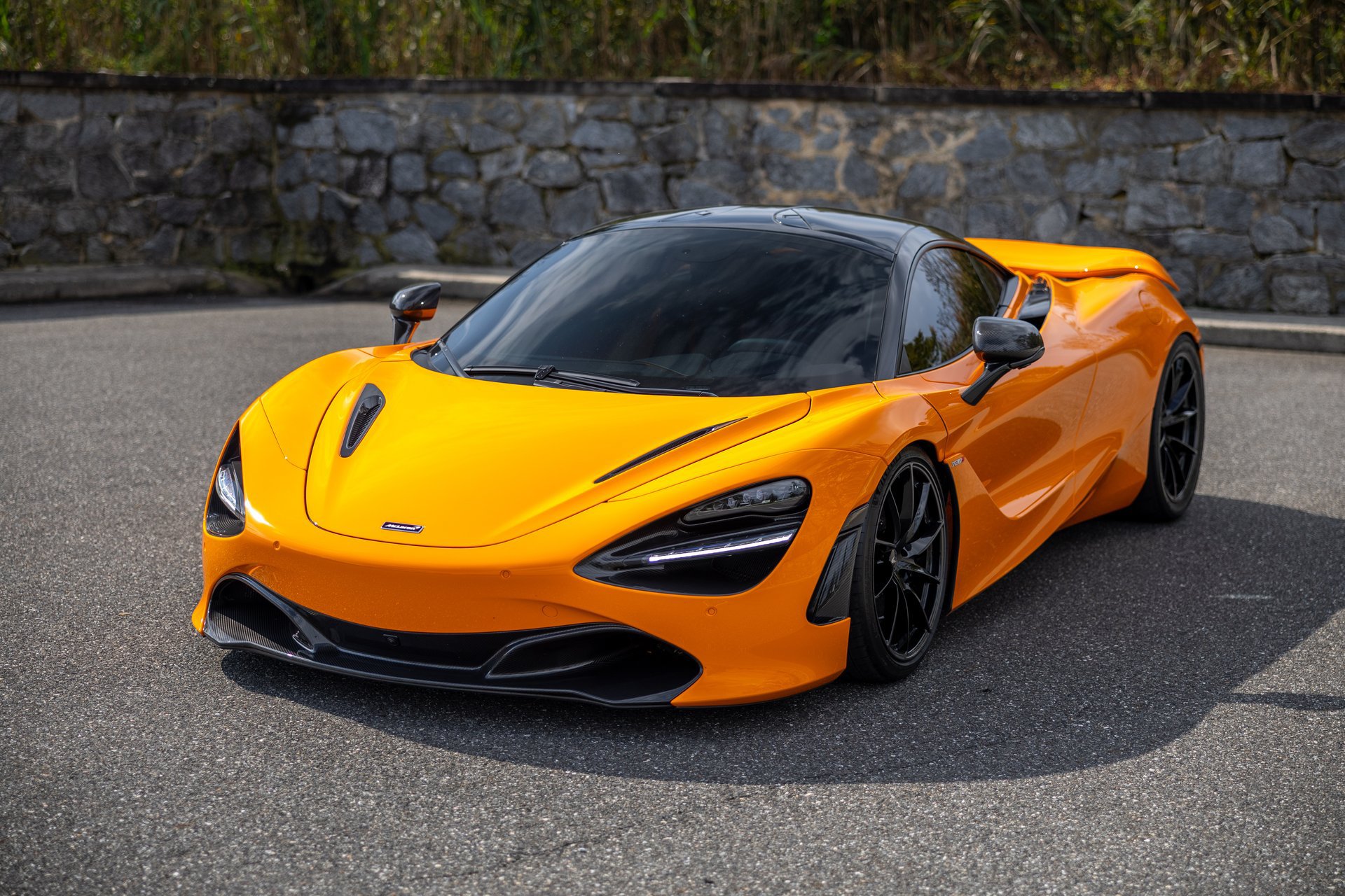 Used 2019 McLaren 720S RWD image 18