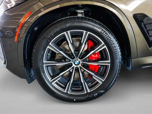 Used 2026 BMW X5 xDrive40i w/ M Sport Package AWD/4WD image 9