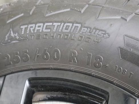 Used 2025 Volkswagen Atlas Peak Edition SE image 47