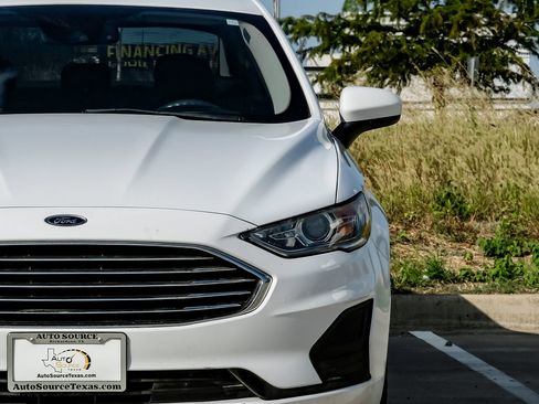 Used 2019 Ford Fusion SE FWD image 50