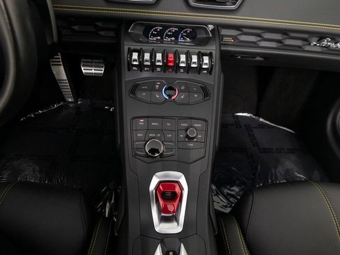 Used 2016 Lamborghini Huracan LP 610-4 AWD/4WD image 24