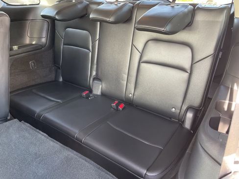 Used 2025 Nissan Pathfinder SL image 46