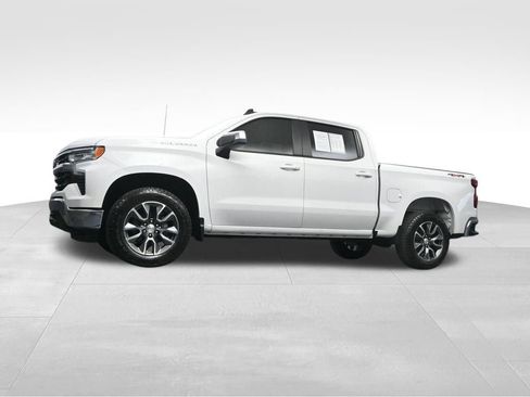 Used 2024 Chevrolet Silverado 1500 LT AWD/4WD image 10