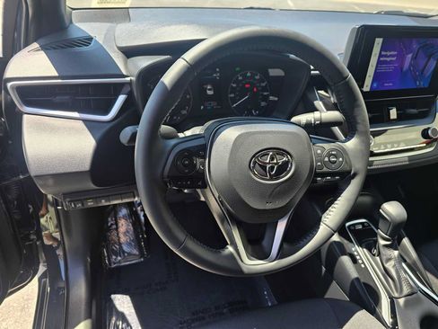 Used 2025 Toyota Corolla SE w/ Convenience Package FWD image 23