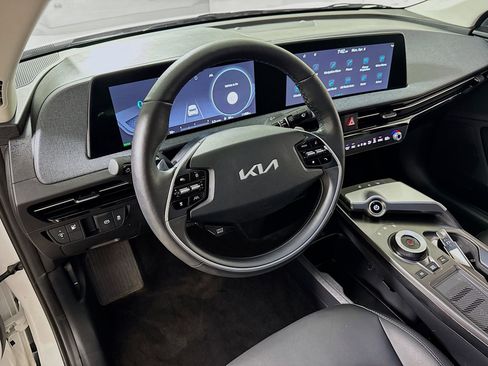 Used 2024 Kia EV6 Light image 23