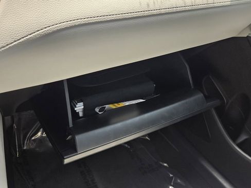 Used 2023 Toyota Corolla Cross LE image 23