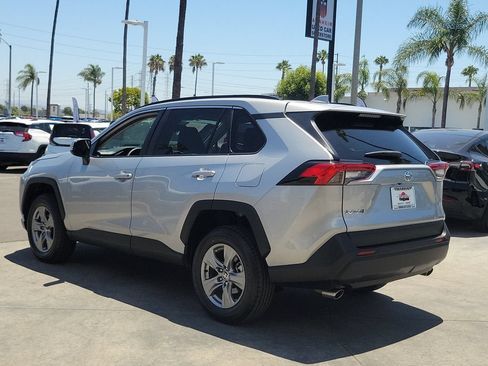 Used 2024 Toyota RAV4 XLE FWD image 3