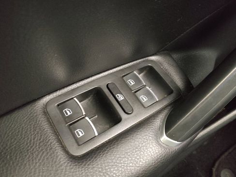 Used 2022 Volkswagen Passat 2.0T SE image 27