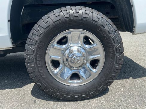 Used 2018 RAM 2500 SLT AWD/4WD image 16