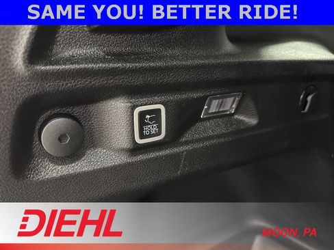 Certified 2023 Jeep Grand Cherokee L Limited image 12