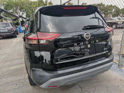 Used 2021 Nissan Rogue SV FWD image 13