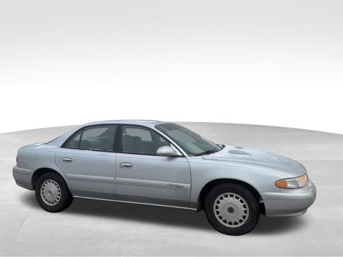 Used 2002 Buick Century Custom w/ Special Edition Pkg image 3