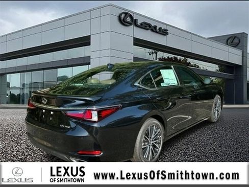 New 2025 Lexus ES 350 w/ Premium Package image 4