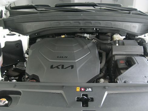 Certified 2022 Kia Telluride SX w/ SX Prestige Package image 29