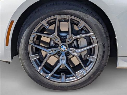 Used 2025 BMW 330i Sedan w/ Convenience Package RWD image 24