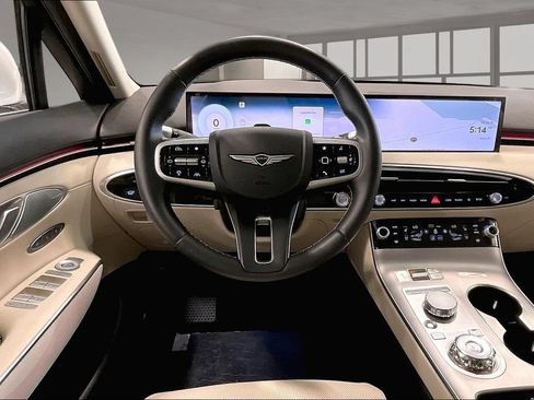 Used 2026 Genesis GV70 2.5T Advanced AWD/4WD image 9