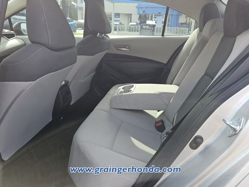 Used 2021 Toyota Corolla LE FWD image 11