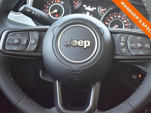 New 2025 Jeep Gladiator Sport image 15