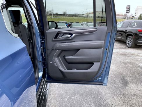 New 2026 GMC Yukon XL Elevation w/ Elevation Premium Package AWD/4WD image 17