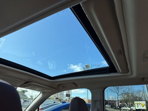 Used 2020 Subaru Forester Touring image 21